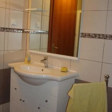 Apartments Tikvesa Novi Vinodolski Room photo