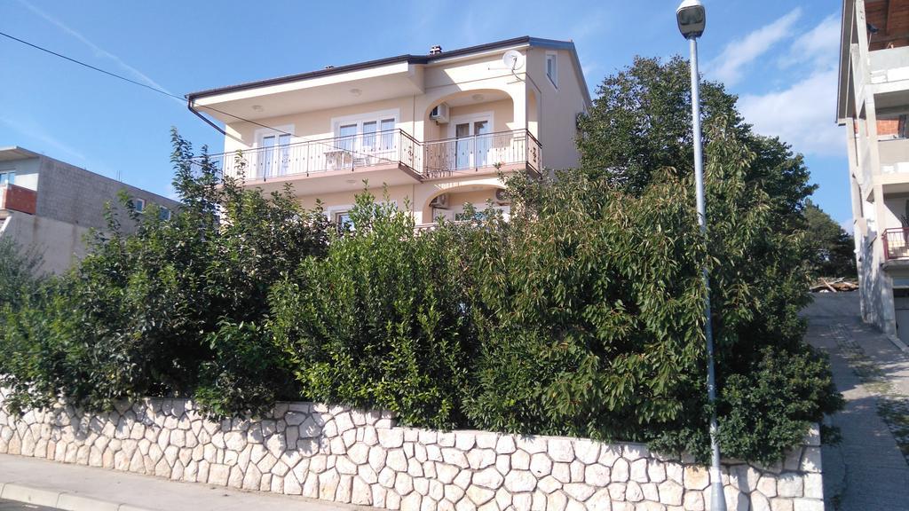 Tikvesa * Novi Vinodolski